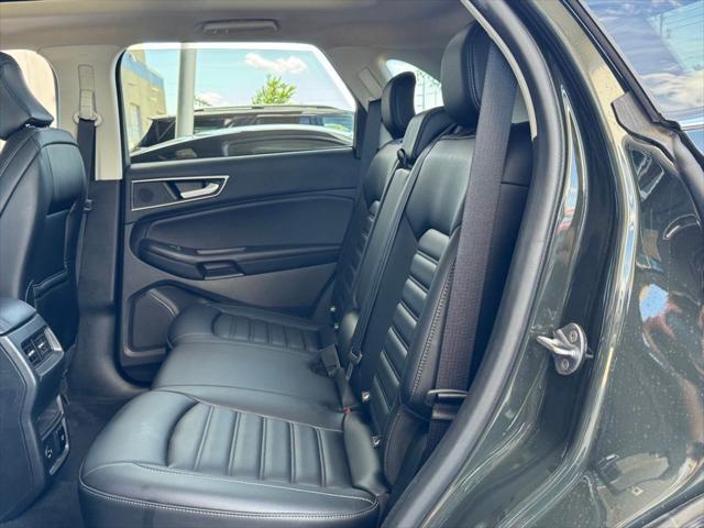 Photo of 2022 Forged Green Metallic Ford Edge