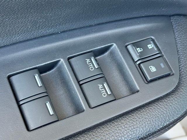 Photo of 2016 Dark Cherry Pearl Honda Pilot