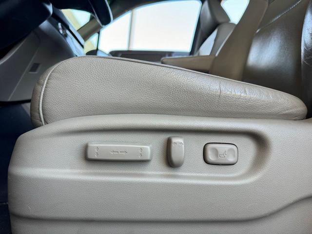 Photo of 2016 Dark Cherry Pearl Honda Pilot