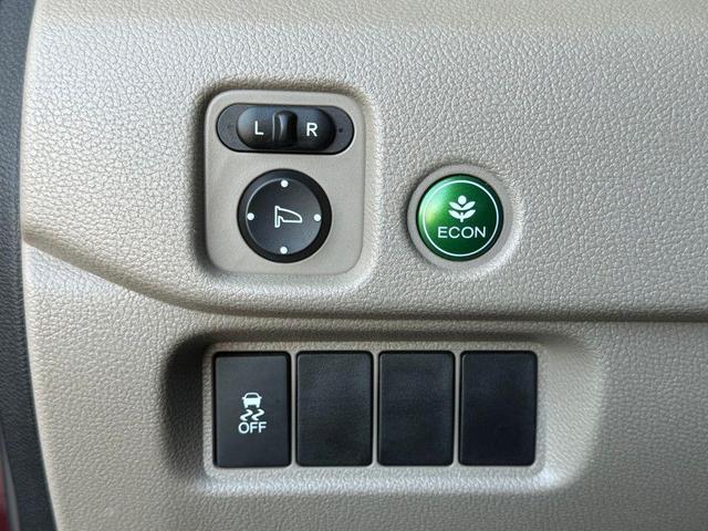 Photo of 2016 Dark Cherry Pearl Honda Pilot
