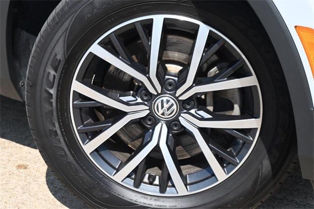 Photo of 2019 White Silver Metallic Volkswagen Tiguan