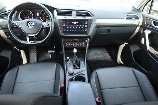 Photo of 2019 White Silver Metallic Volkswagen Tiguan