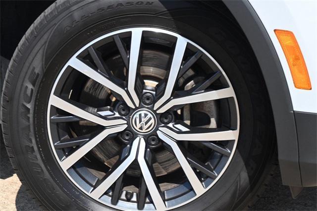 Photo of 2019 White Silver Metallic Volkswagen Tiguan