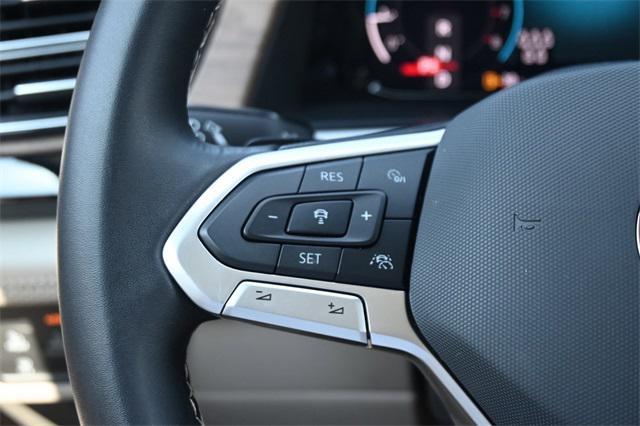 Photo of 2024 Aurora Red Metallic Volkswagen Atlas
