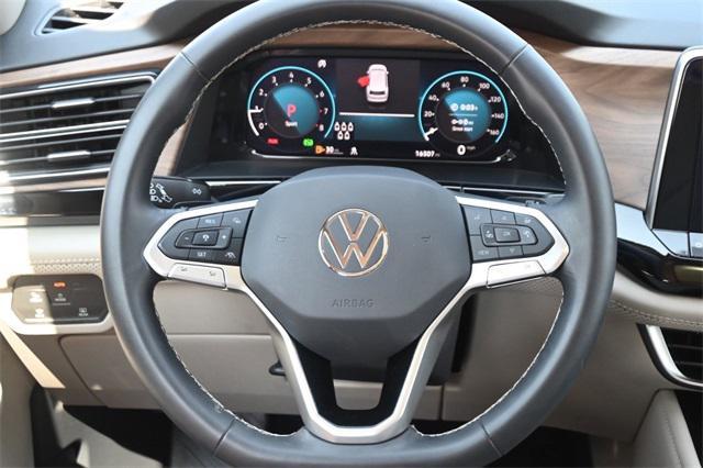 Photo of 2024 Aurora Red Metallic Volkswagen Atlas