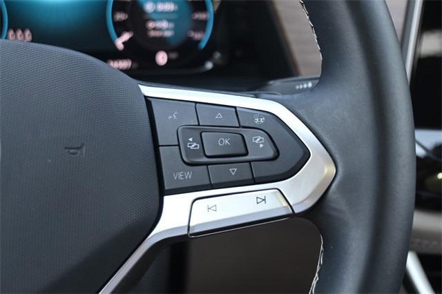 Photo of 2024 Aurora Red Metallic Volkswagen Atlas