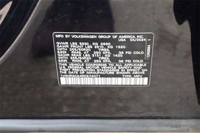 Photo of 2024 Deep Black Pearl Volkswagen Atlas