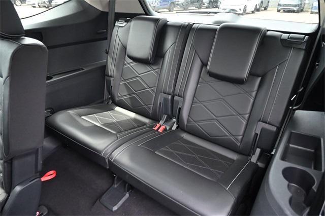 Photo of 2024 Deep Black Pearl Volkswagen Atlas