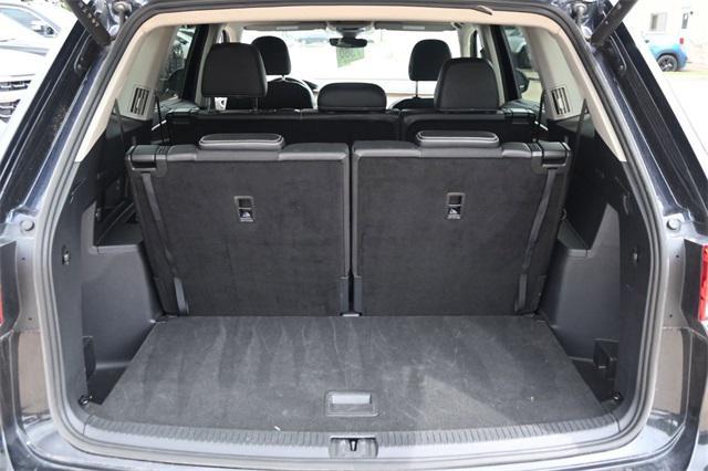Photo of 2024 Deep Black Pearl Volkswagen Atlas
