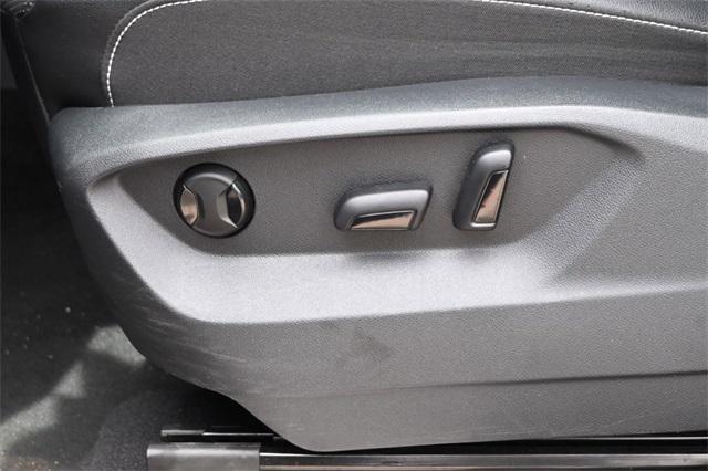 Photo of 2024 Deep Black Pearl Volkswagen Atlas