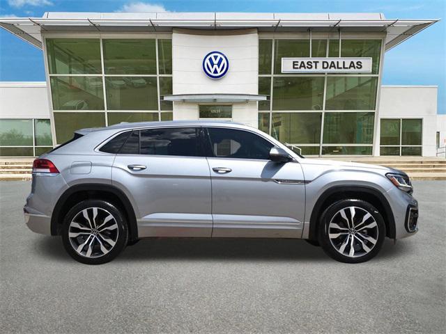 Photo of 2023 Pyrite Silver Metallic Volkswagen Atlas Cross Sport