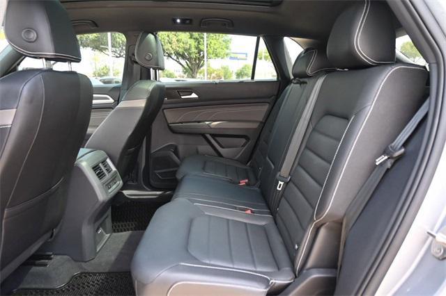 Photo of 2023 Pyrite Silver Metallic Volkswagen Atlas Cross Sport