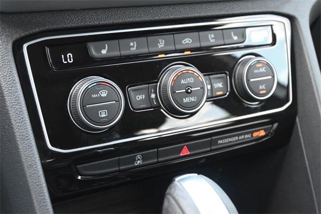 Photo of 2023 Pyrite Silver Metallic Volkswagen Atlas Cross Sport