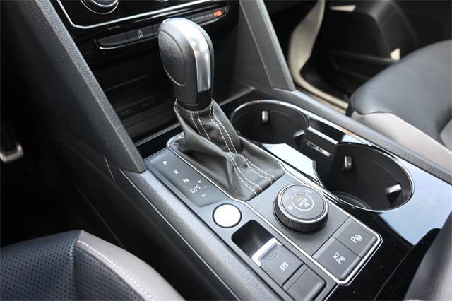 Photo of 2023 Pyrite Silver Metallic Volkswagen Atlas Cross Sport