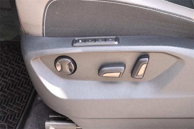 Photo of 2023 Pyrite Silver Metallic Volkswagen Atlas Cross Sport