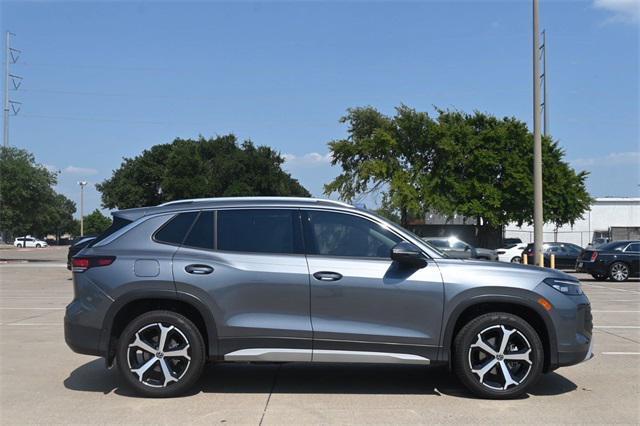 Photo of 2025 Platinum Gray Metallic Volkswagen Tiguan