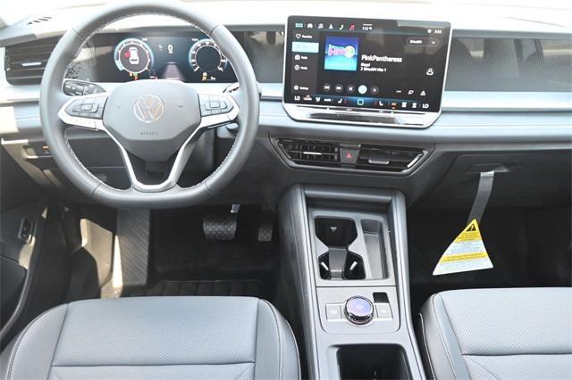 Photo of 2025 Platinum Gray Metallic Volkswagen Tiguan