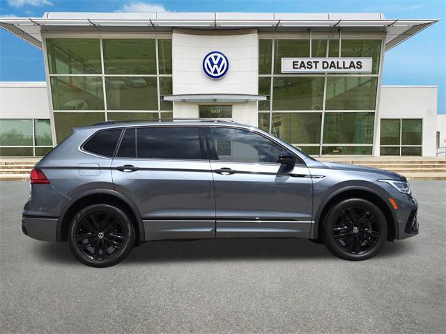 Photo of 2022 Platinum Gray Metallic Volkswagen Tiguan