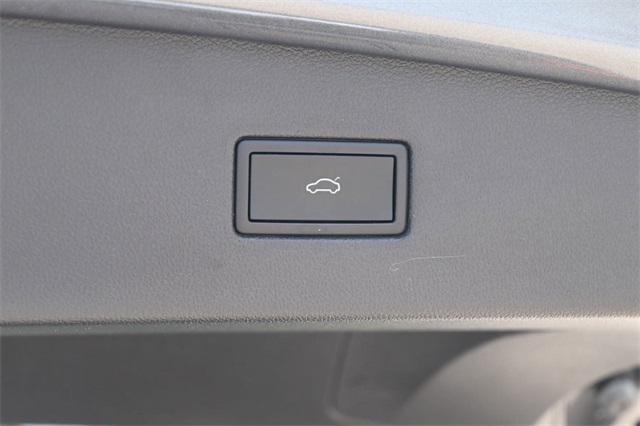 Photo of 2022 Platinum Gray Metallic Volkswagen Tiguan