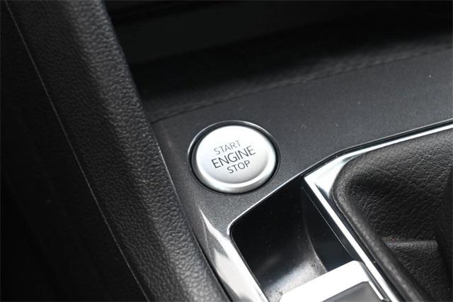 Photo of 2022 Platinum Gray Metallic Volkswagen Tiguan