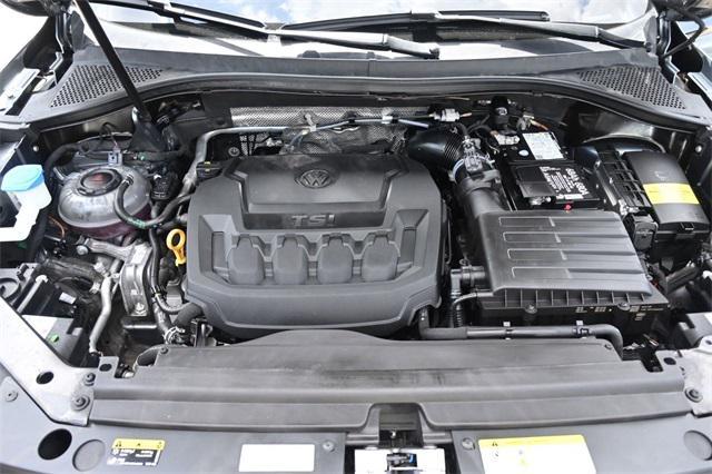 Photo of 2022 Platinum Gray Metallic Volkswagen Tiguan