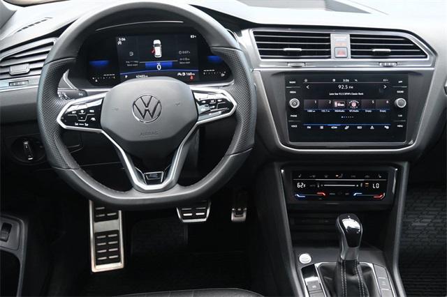 Photo of 2022 Platinum Gray Metallic Volkswagen Tiguan