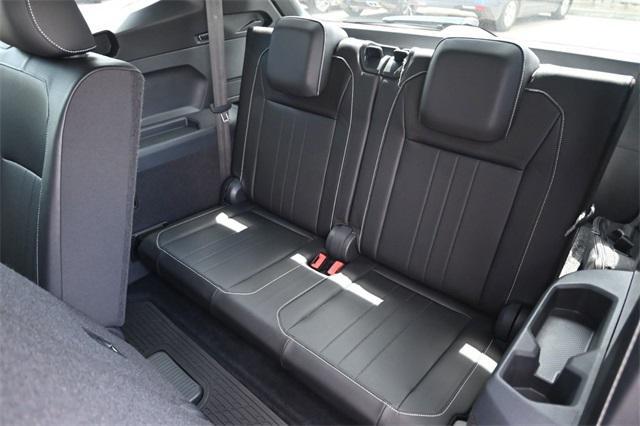 Photo of 2022 Platinum Gray Metallic Volkswagen Tiguan
