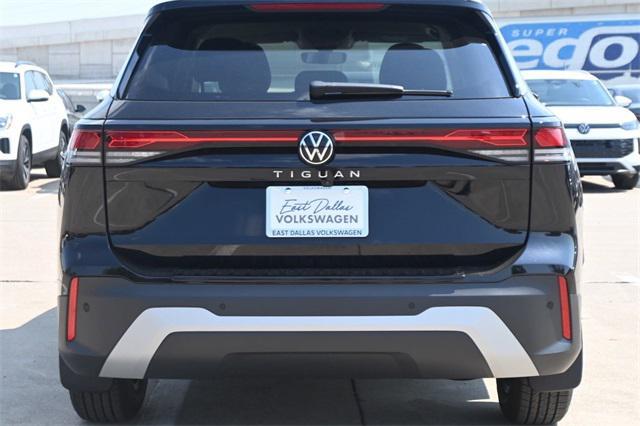 Photo of 2025 Deep Black Pearl Volkswagen Tiguan