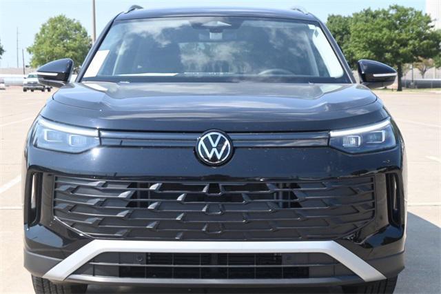 Photo of 2025 Deep Black Pearl Volkswagen Tiguan