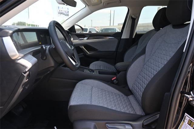 Photo of 2025 Deep Black Pearl Volkswagen Tiguan