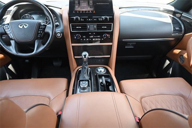 Photo of 2024 Mineral Black INFINITI QX80