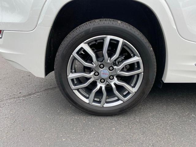 Photo of 2023 White Frost Tricoat GMC Terrain