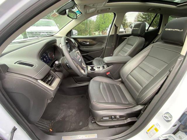 Photo of 2023 White Frost Tricoat GMC Terrain