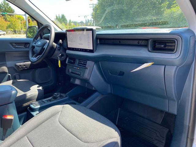 Photo of 2025 Oxford White Ford Maverick