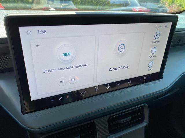 Photo of 2025 Oxford White Ford Maverick