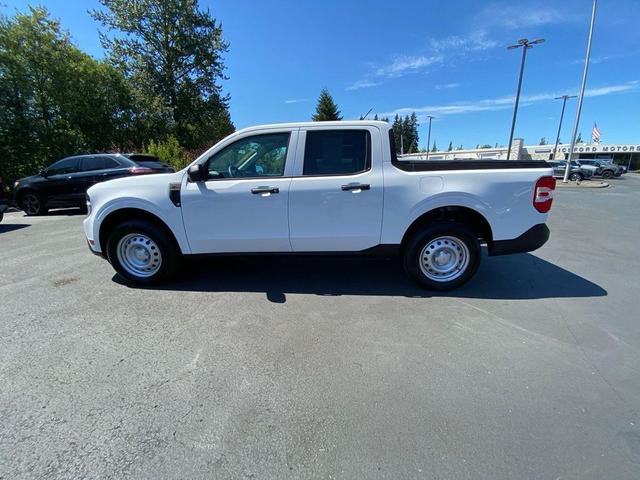 Photo of 2025 Oxford White Ford Maverick