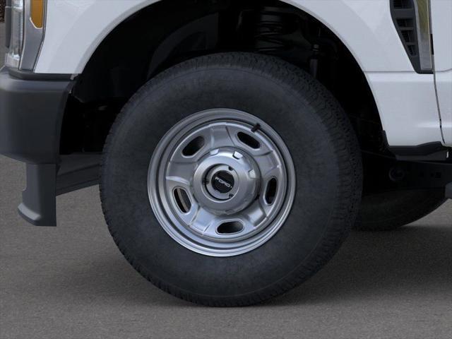 Photo of 2025 Oxford White Ford F-350