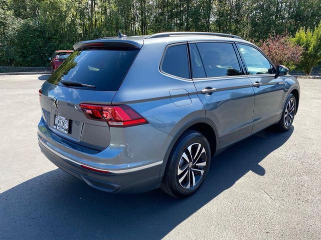 Photo of 2024 Platinum Gray Metallic Volkswagen Tiguan