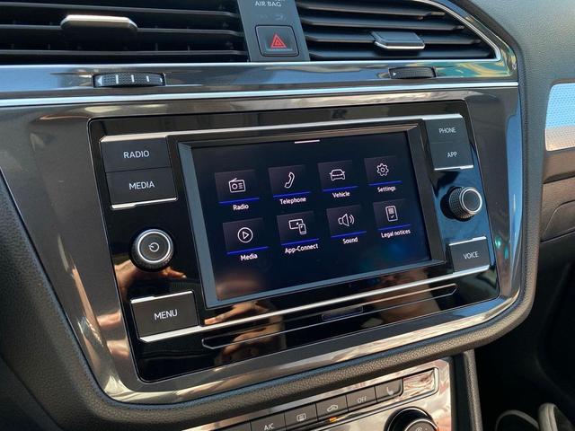 Photo of 2024 Platinum Gray Metallic Volkswagen Tiguan