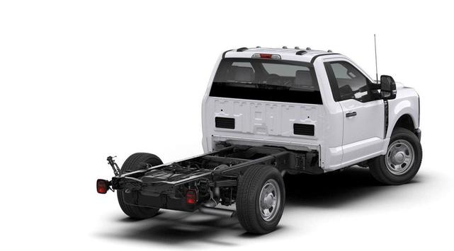 Photo of 2026 Oxford White Ford F-350