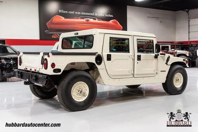Photo of 1995 Gloss White Am General Hummer