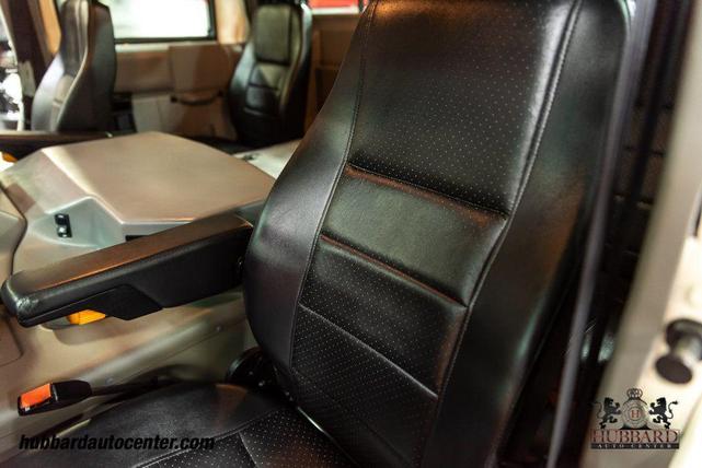 Photo of 1995 Gloss White Am General Hummer