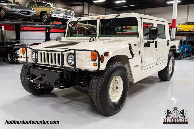 Photo of 1995 Gloss White Am General Hummer