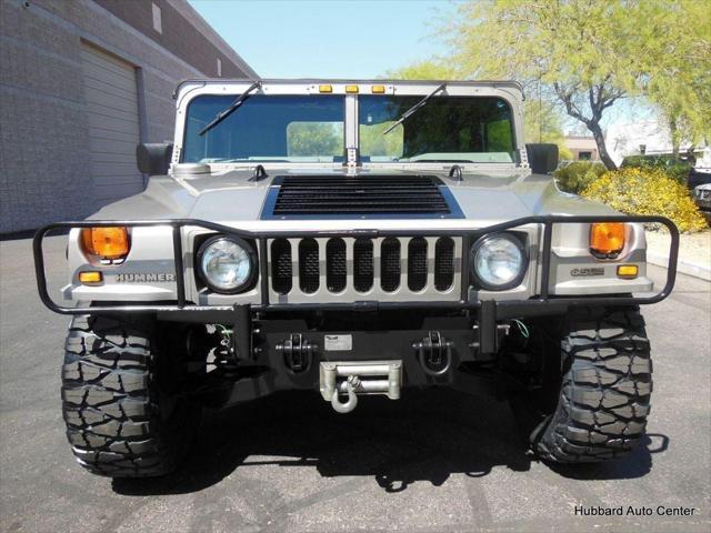 Photo of 2001 Metallic Pewter Am General Hummer