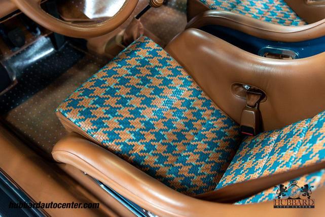 Photo of 1975 Blue Porsche 911