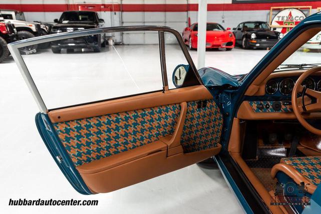 Photo of 1975 Blue Porsche 911