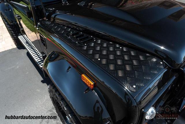 Photo of 1993 Black Land Rover Defender