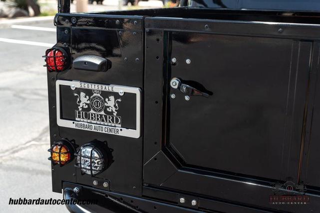 Photo of 1993 Black Land Rover Defender