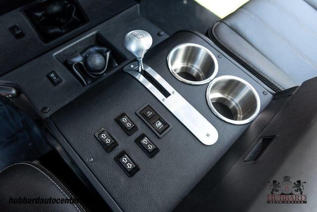 Photo of 1993 Black Land Rover Defender