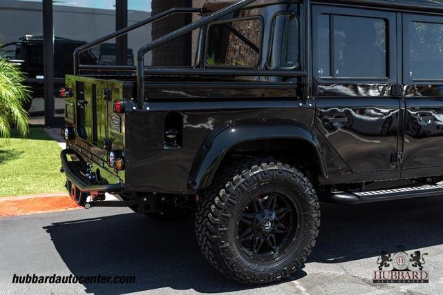 Photo of 1993 Black Land Rover Defender